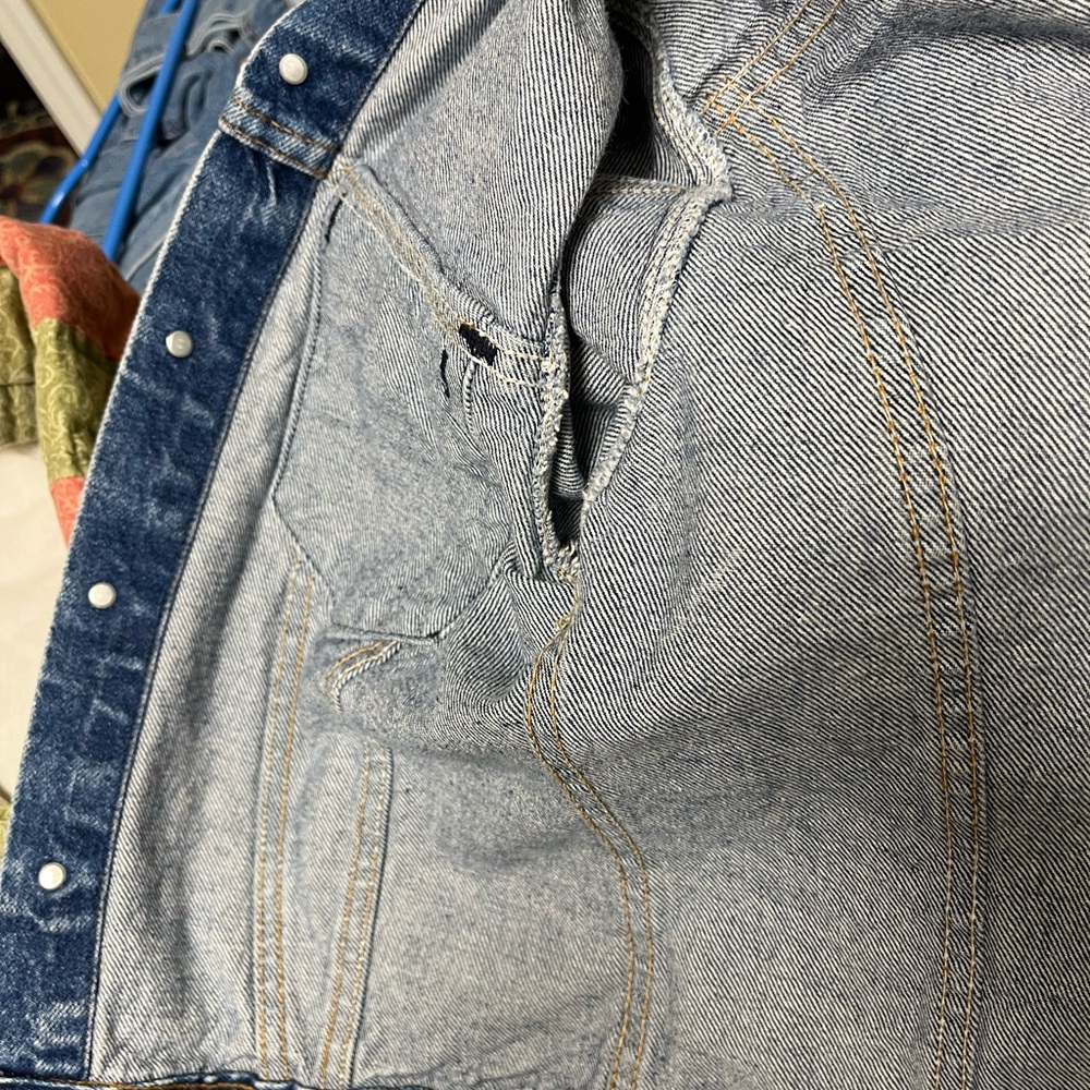 Levi's Blue Denim Trucker Vintage 1990’s Jacket - Picture 7 of 9